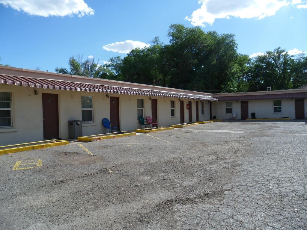 Pillow Talk Motel Wellington Exterior photo