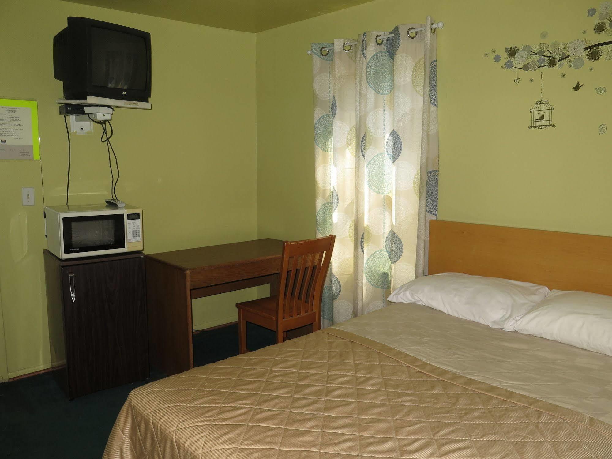 Pillow Talk Motel Wellington Exterior photo
